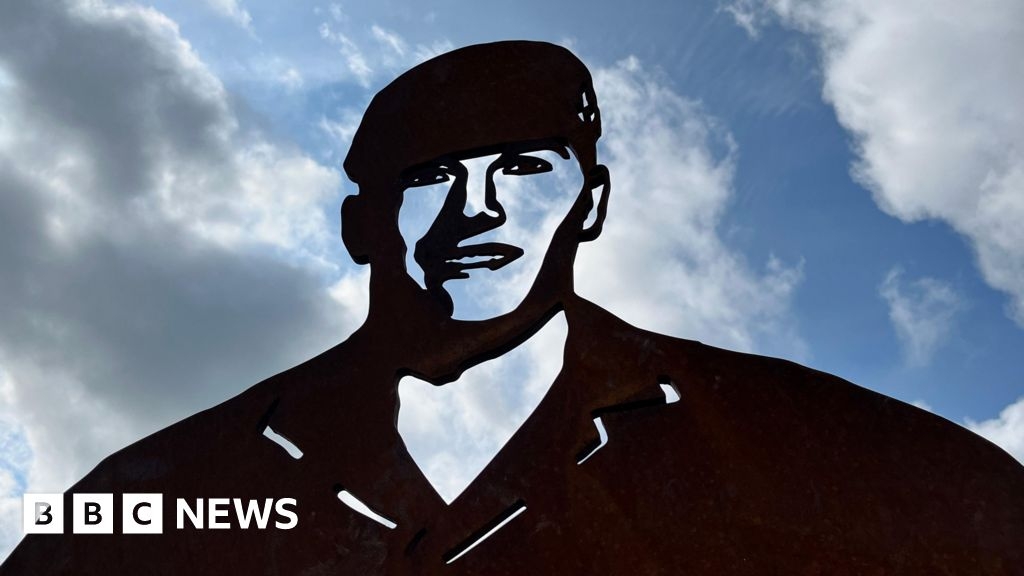Giant warning statues on Salisbury army land approved