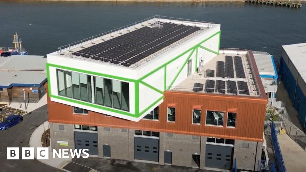 Education Minister visits £15m energy skills centre in Blyth