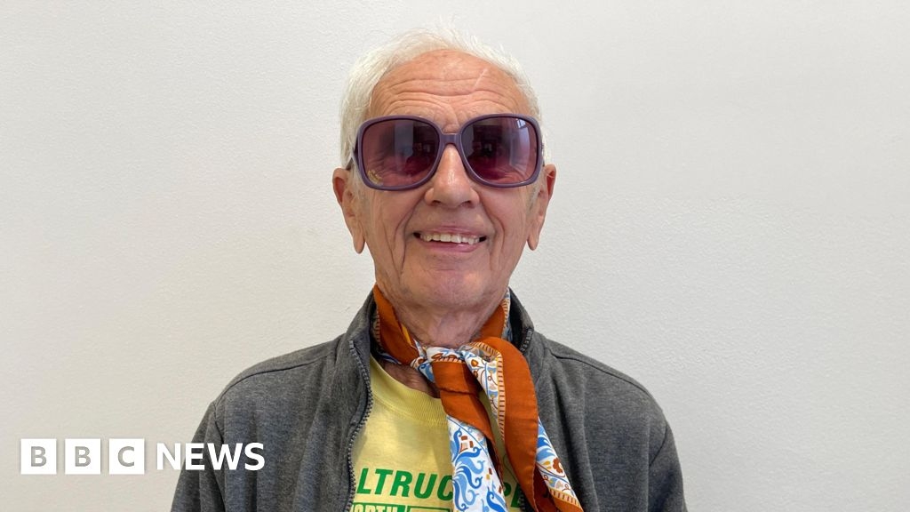 Bob Emmerson, known as 'Mr Northampton parkrun', dies aged 92