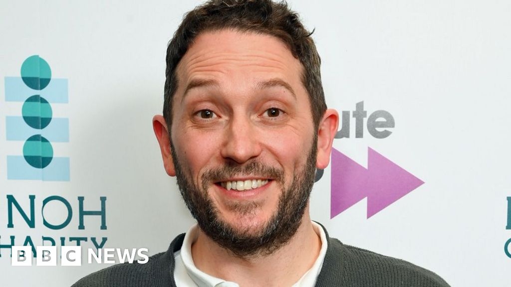 Jon Richardson: Comedian says he is becoming a teacher