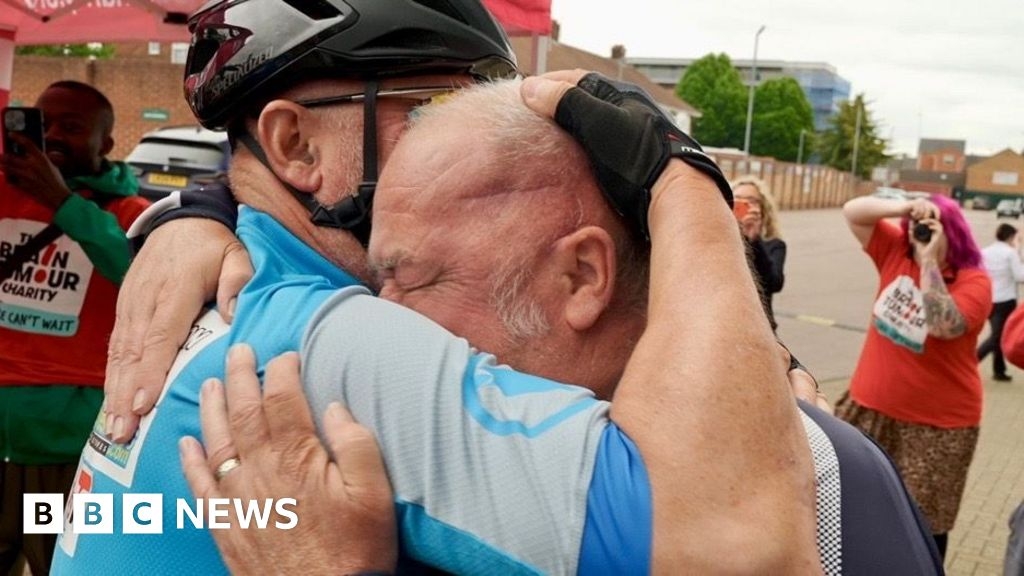 Northamptonshire dads cycle 900 miles to visit rugby grounds
