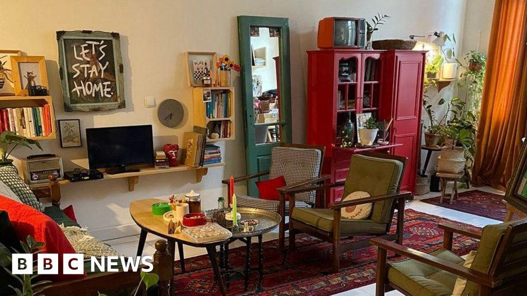 Trump's order to leave Tehran adds to fear as Iranians share 'last photo of home'