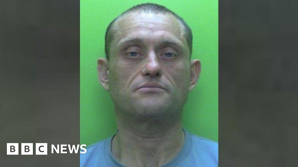 Wearing same clothes caught out Worksop shop thief