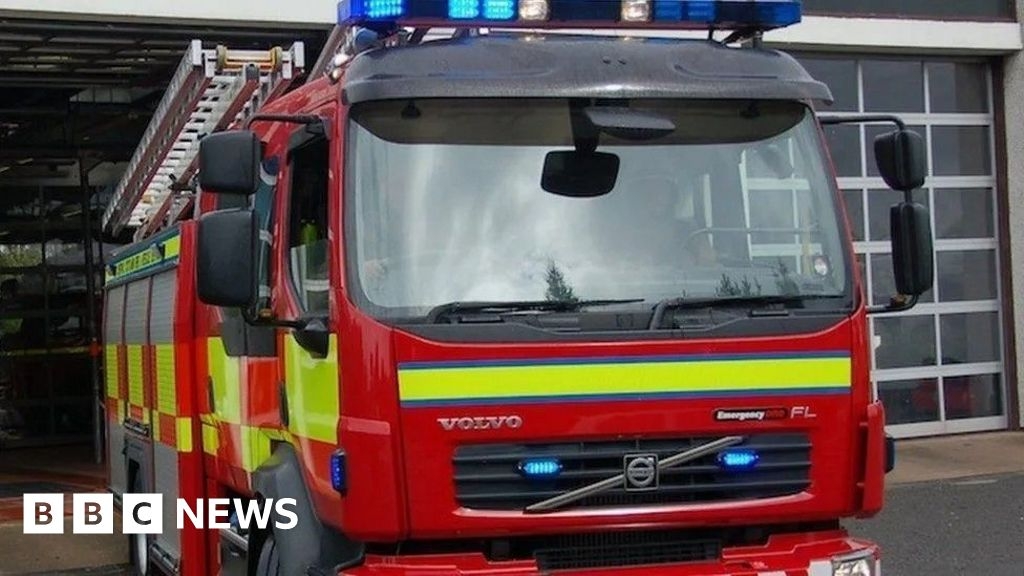 Firefighters tackle 'large' blaze at Pakefield industrial unit