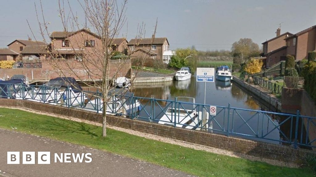 Peterborough 'deliberately drowned' dog investigated by RSPCA