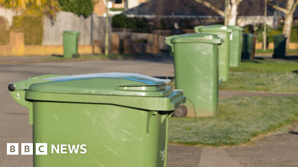 Tamworth garden waste collection charge set to increase for 2026