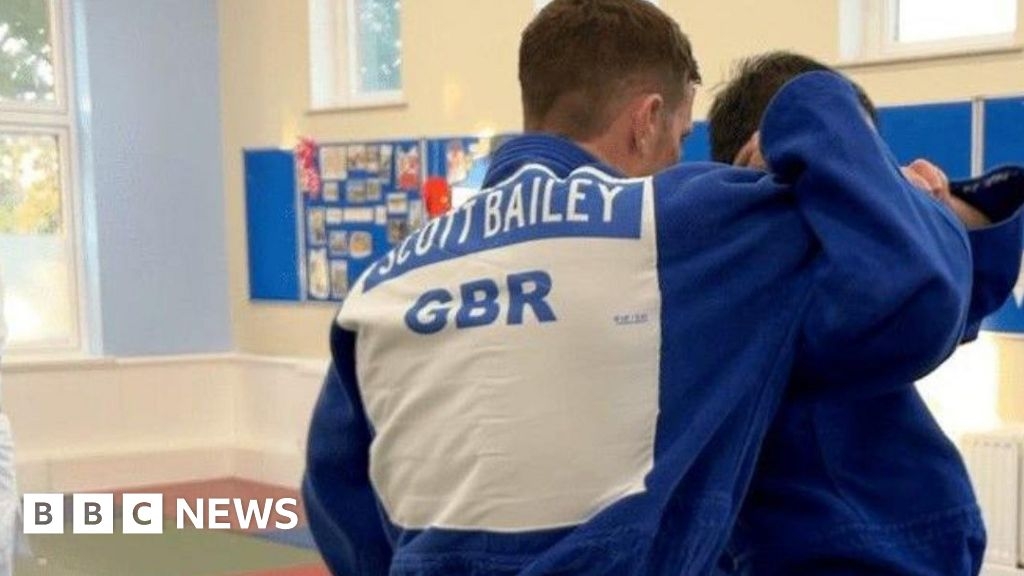 Blind Paralympic judo hopeful from Crewe appeals for help