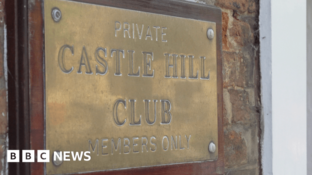Lincoln gentleman's club rules criticised as 'sexist'