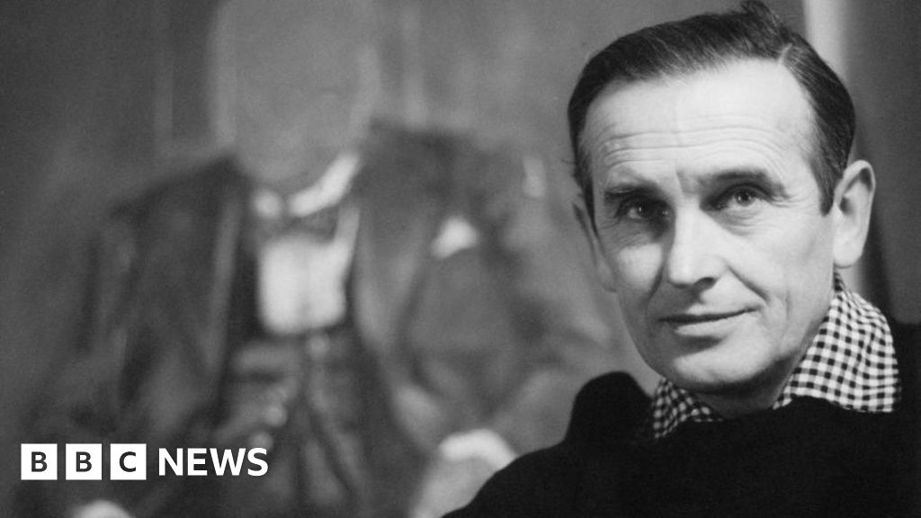 Churchill portrait artist Graham Sutherland gets blue plaque