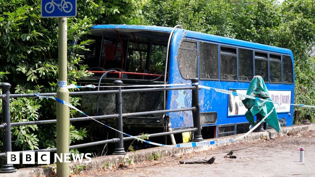 Eastleigh college bus river crash investigation continues