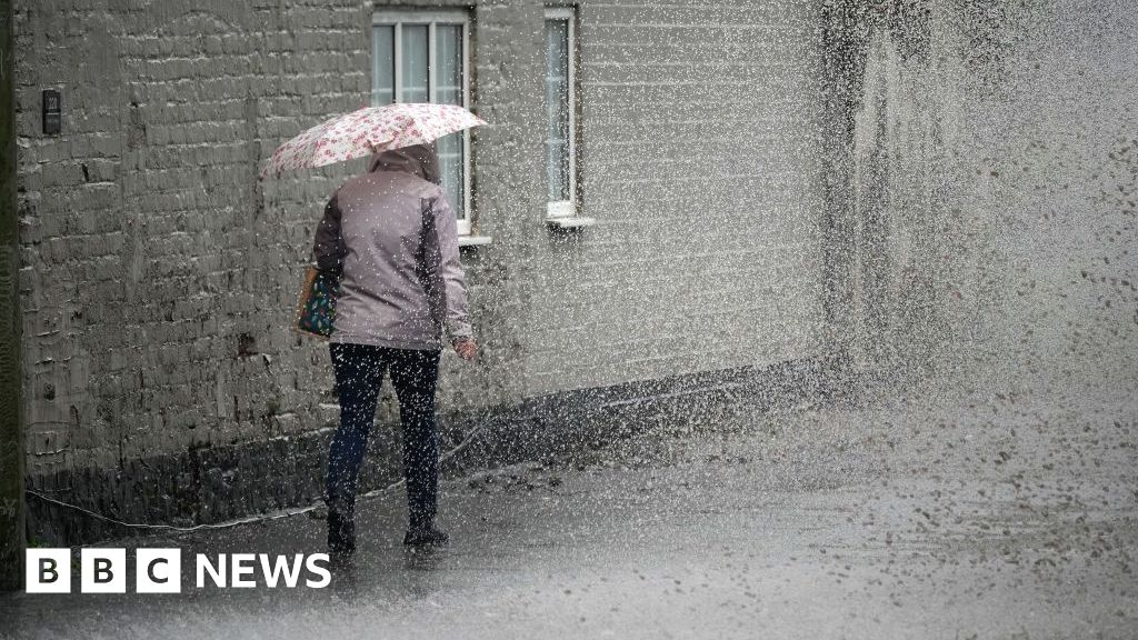 Amber thunderstorm warning for east and south-east England