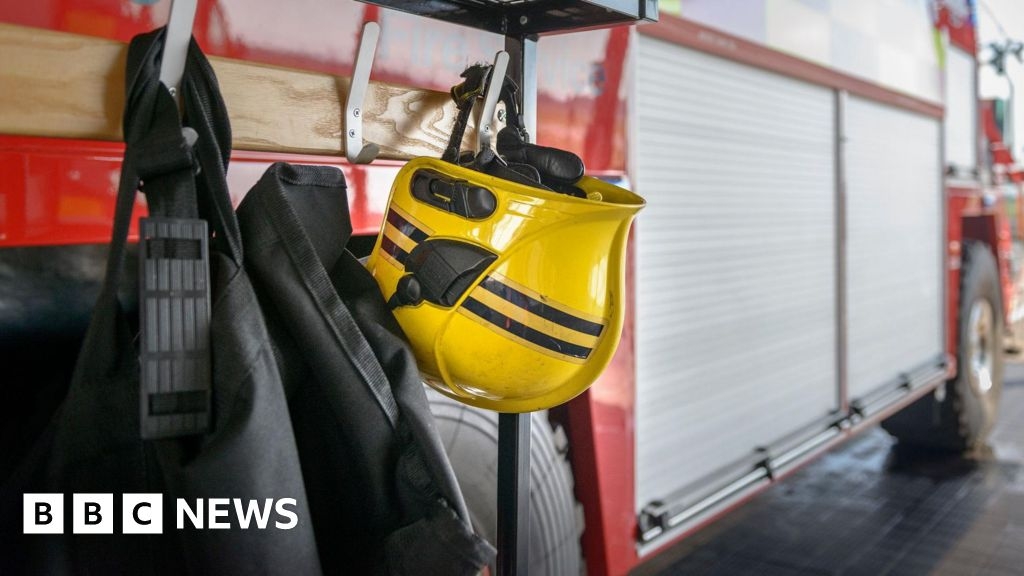 Everyone accounted for after Addlestone flat fire