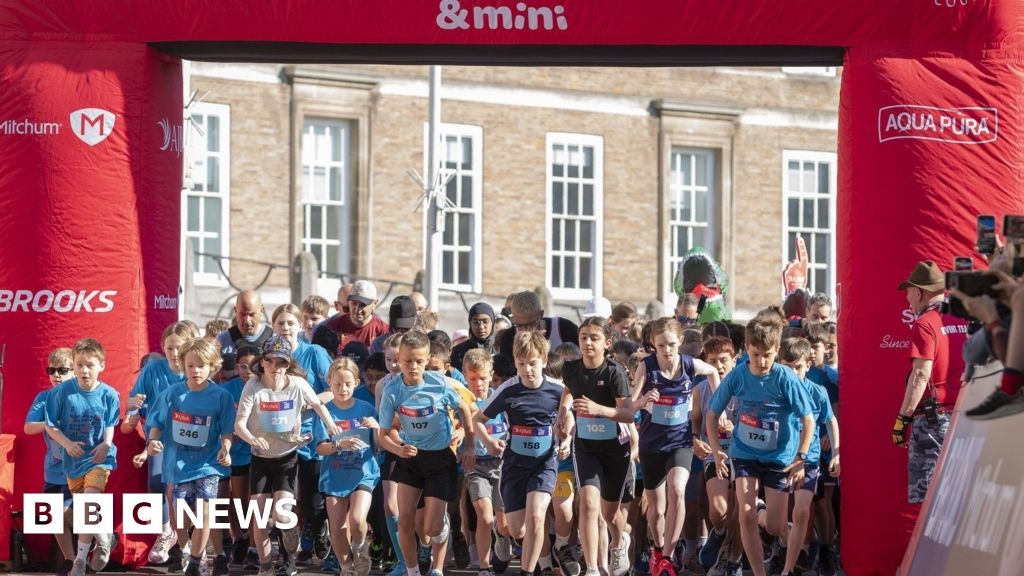 Bristol in Pictures: Bears win and the Bristol Half Marathon