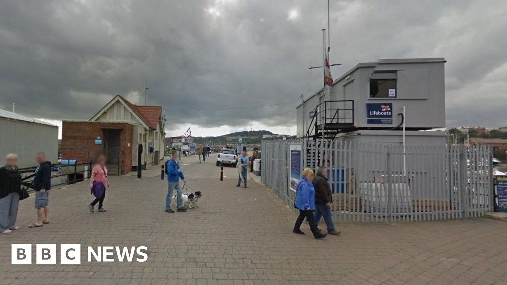 Man rescued after car plunges into sea from pier