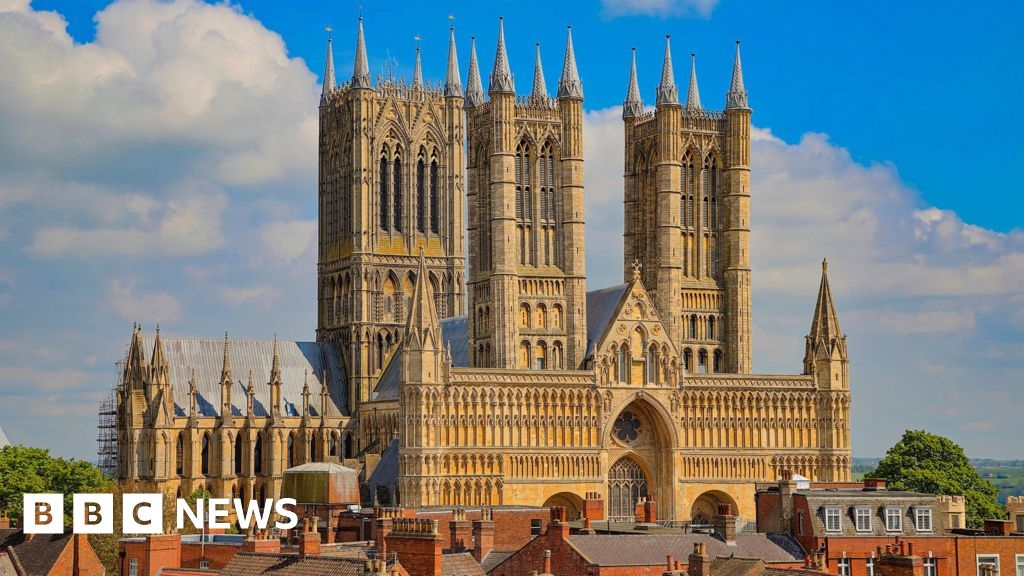 Lincoln Cathedral sleep-out to raise money for homeless