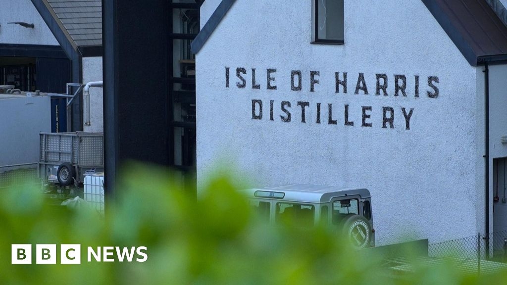 Isle of Harris Distillery offered Scottish government support