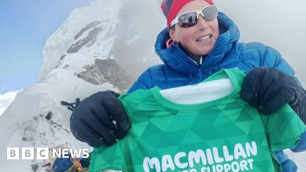 Addingham woman with terminal cancer completes Everest Marathon