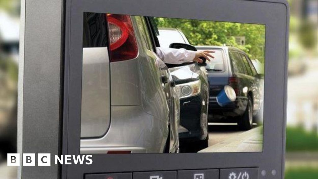 Buckinghamshire Council cracks down on motorists for littering