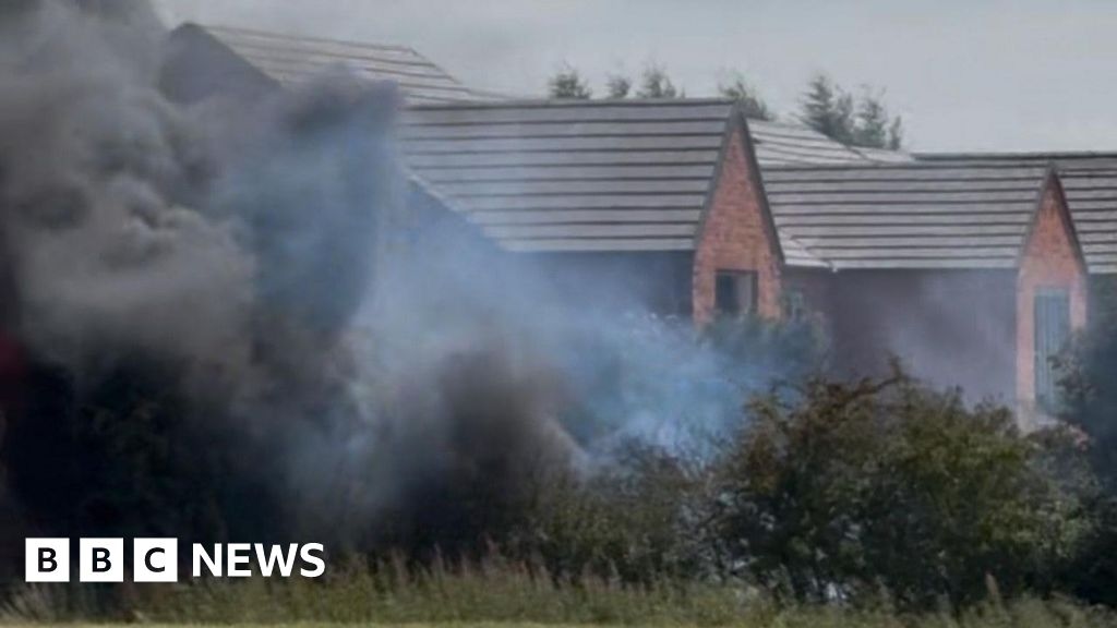 Multiple crews deal with Warwickshire tyre fire near new homes