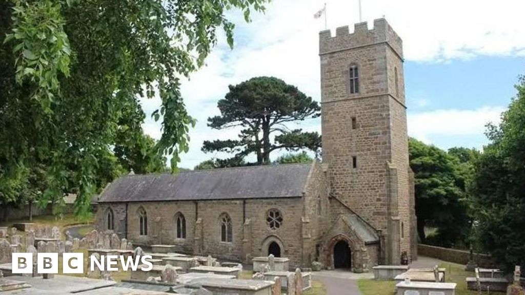 Guernsey Liberation Day art exhibition marks 80th anniversary