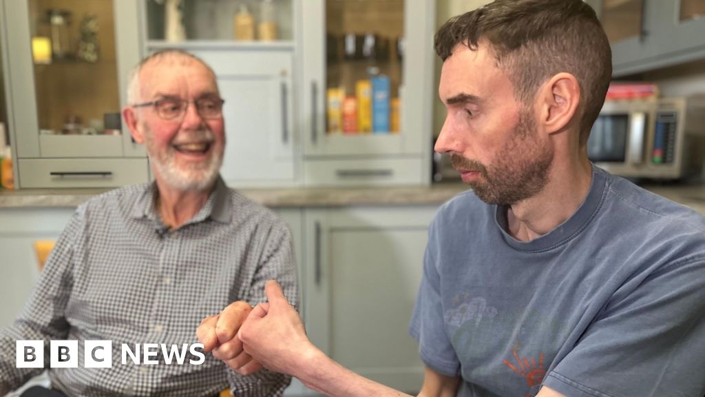 Young-onset dementia patients 'falling through gaps in care'