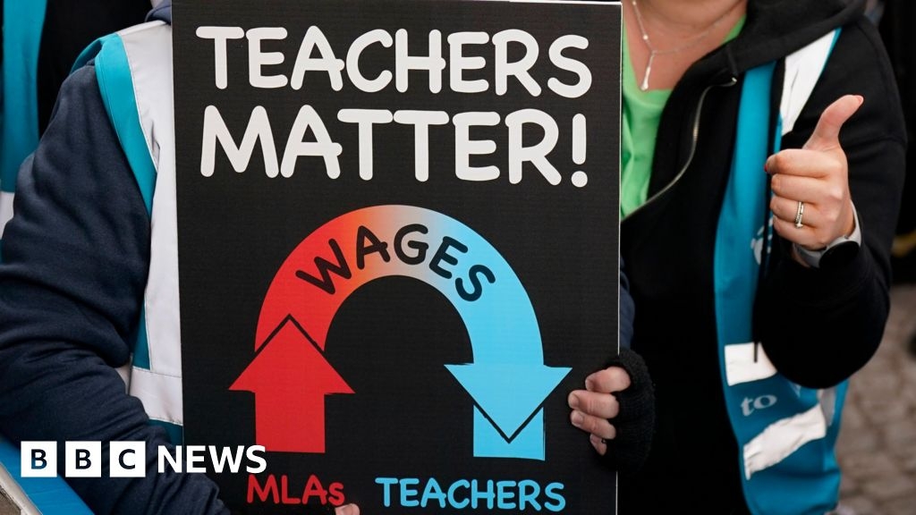 Teachers' strike: 'Misinformation' blamed for deal being rejected