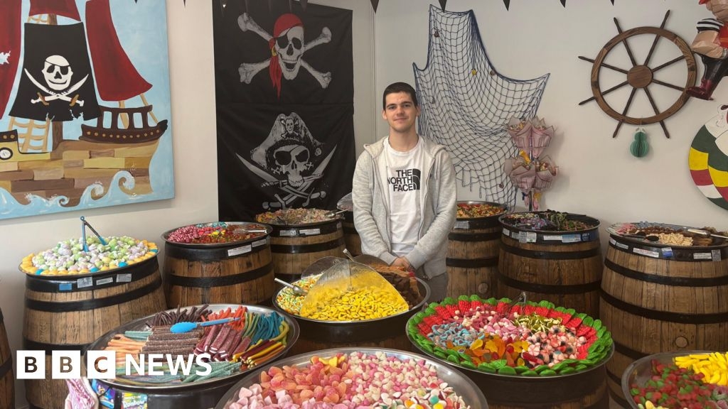 Ukrainian man sets up shop to make Gloucester a little sweeter