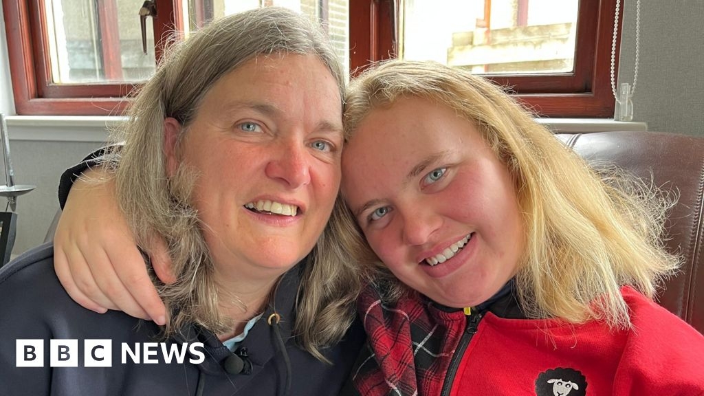 Teen with learning disabilities made to pay Corseford College costs