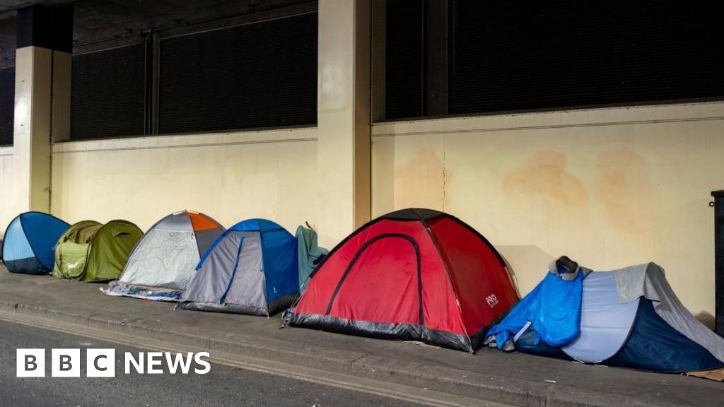 Decision to scrap rough sleeping law 'long-overdue'