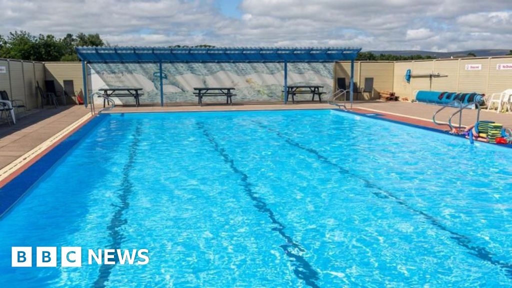 Shap open-air swimming pool reopens for summer