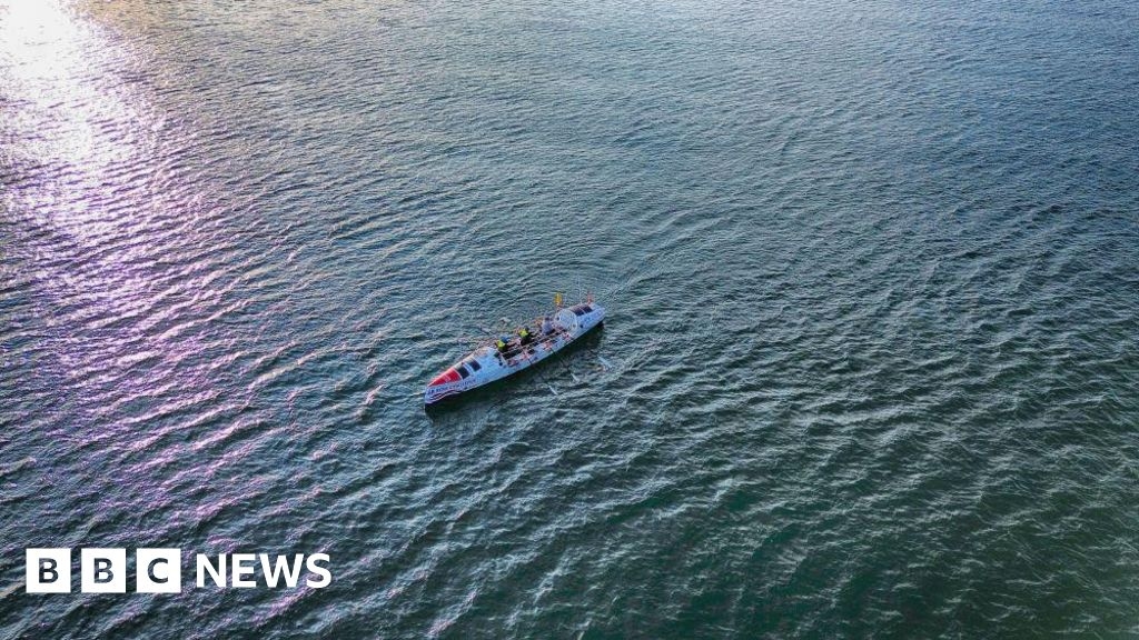 Portsmouth uni and GB Row Challenge research finds UK seas are warming