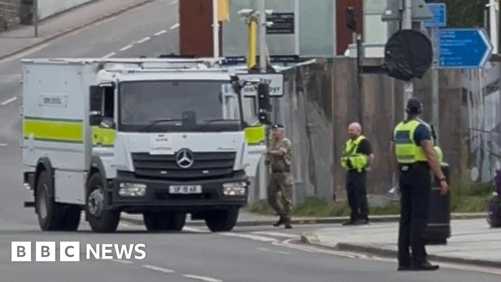 Bridgend centre road shut by police after unexploded devices found