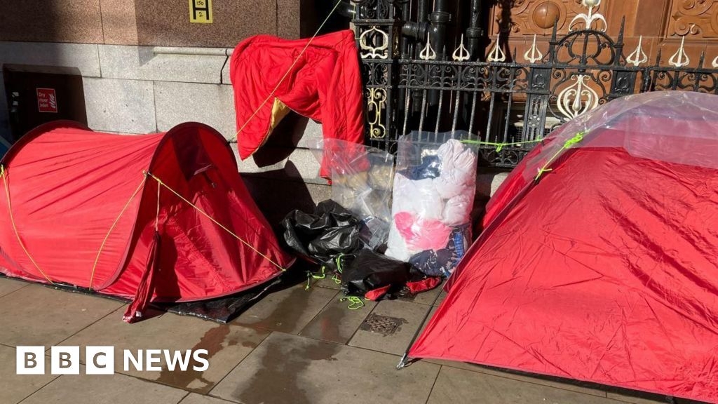 Greater Manchester Mayor Andy Burnham urges homeless camp 'work with us'