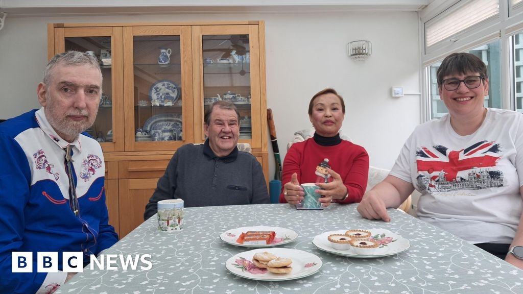 27 years welcoming strangers to live in their Banbury home