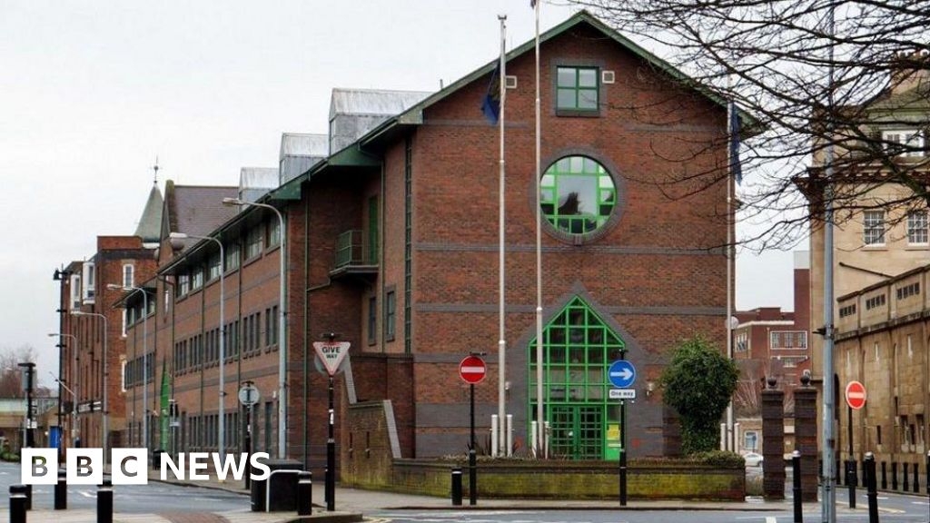 Hull City Council to spend £5.5m in office revamp project