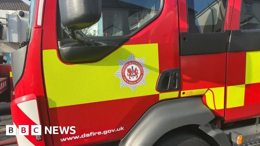 Part of A30 in Devon temporarily closes due to wildfire smoke