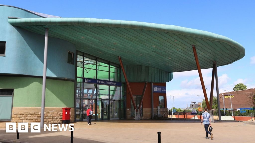 Teenage girls report safety fears at Barnsley Interchange