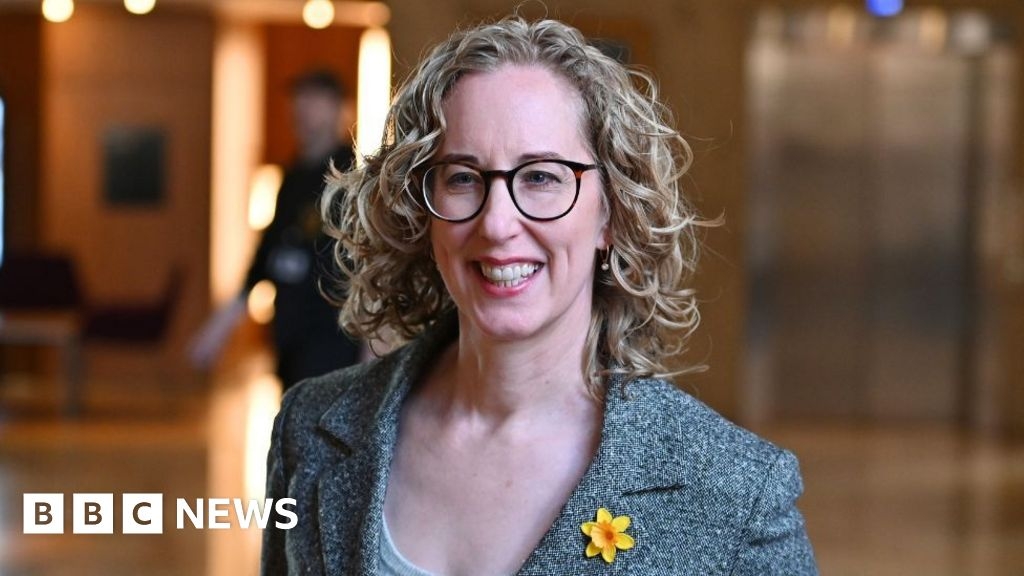 Green leadership contest 'wide open', says Lorna Slater