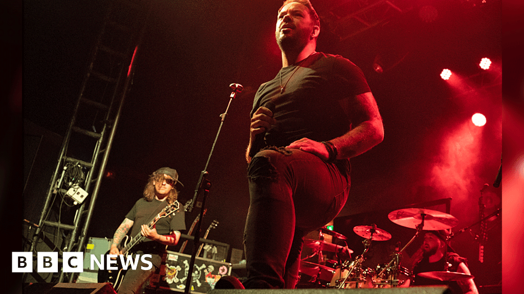 Welsh rockers Those Damn Crows hit number one in album chart