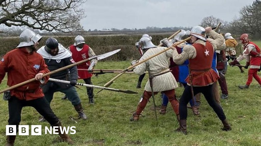 Leicester ceremony marks decade since King Richard III parade
