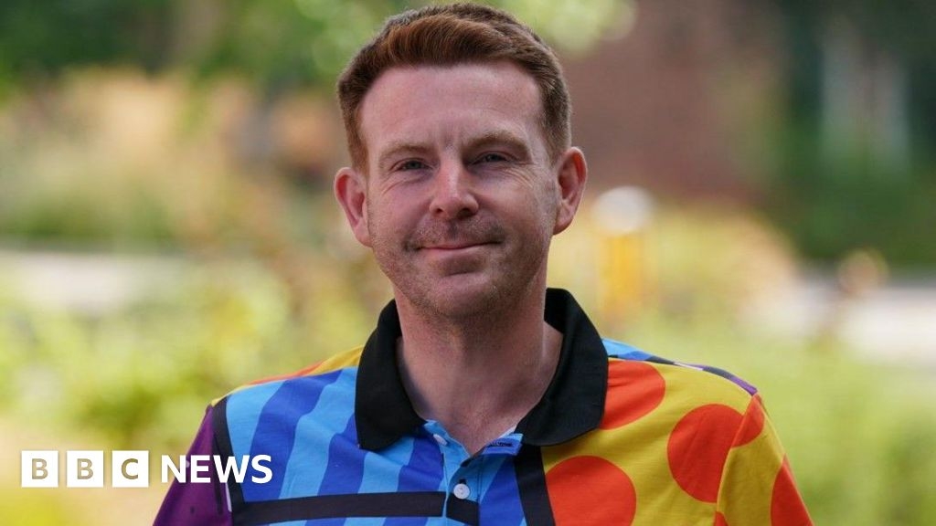 Alex Belfield: BBC apologises to staff targeted by stalker