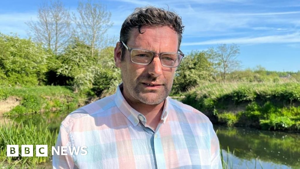 Owner of land next to River Erewash issues safety plea amid hot weather