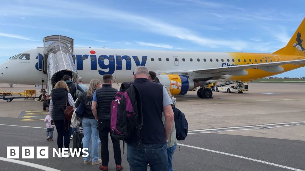 Guernsey taxpayers 'not expected' to fund Aurigny's 2024 losses