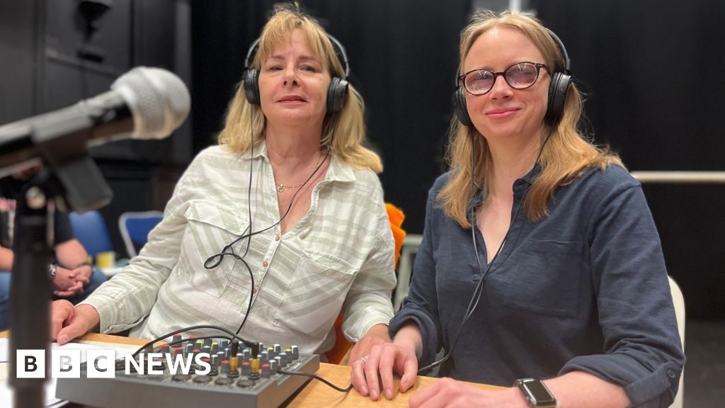 Visually impaired theatre group in Suffolk creates radio station play