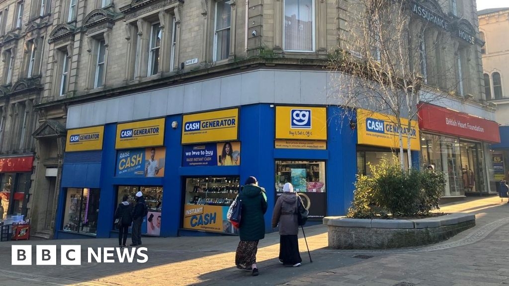Bradford Council refuses 'crude' signage on listed building