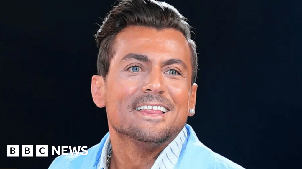 Headlines: Hollyoaks star's death and Glastonbury farm weddings