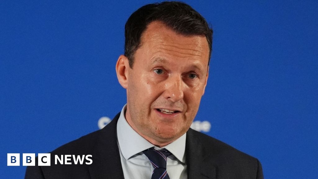Scottish Conservatives will 'wield claymore' on spending, says Russell Findlay