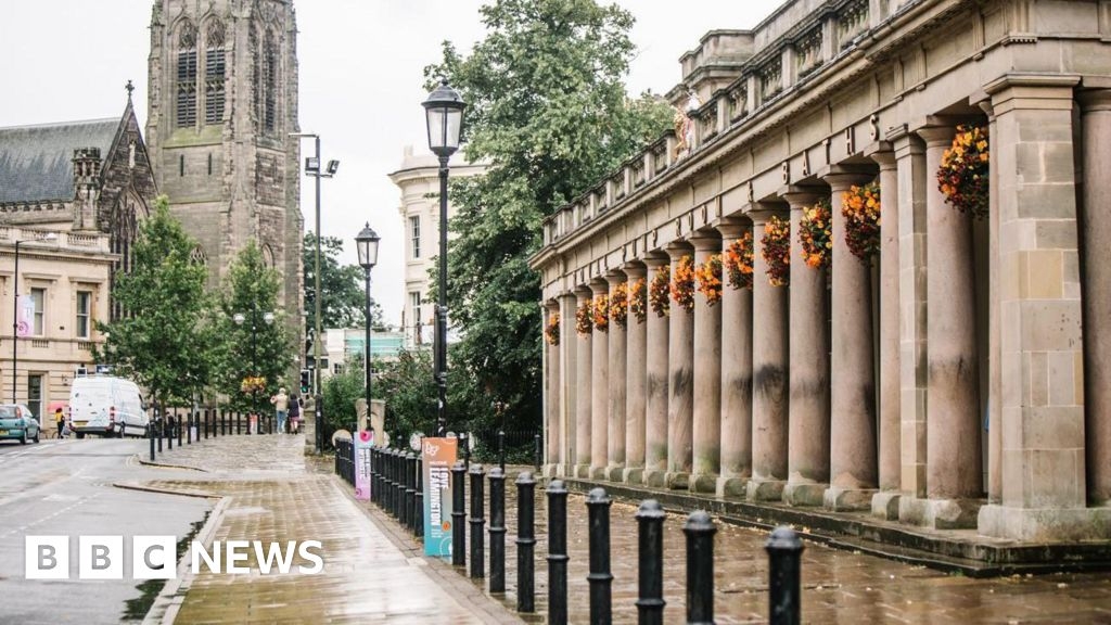 Leamington Art Gallery and Museum shut as rain affects repairs
