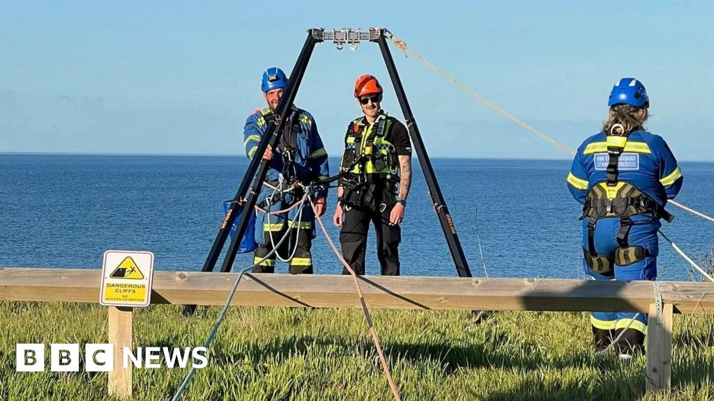 Three people rescued off East Yorkshire coast in two incidents
