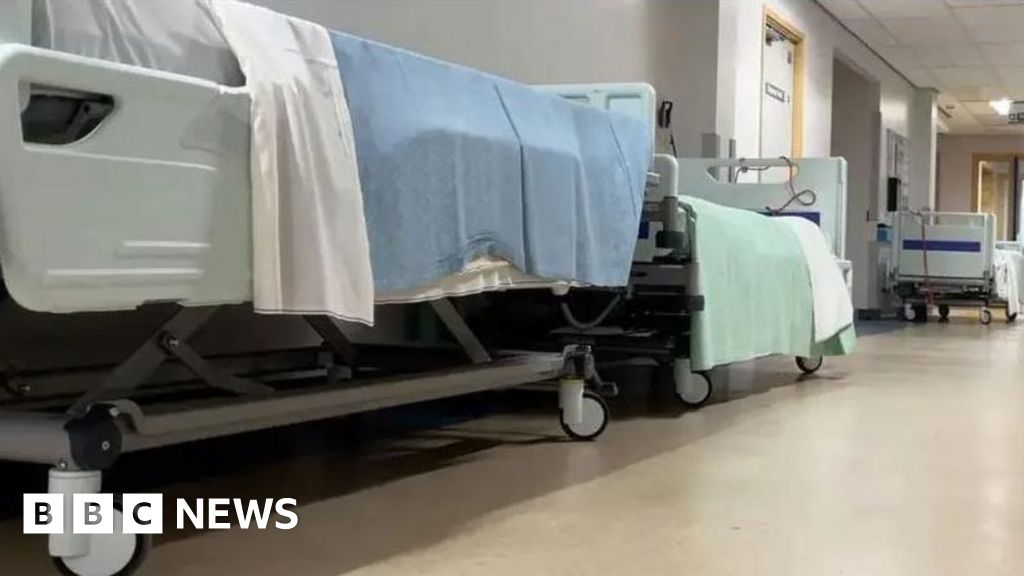 Patients 'in limbo' over Manx Care cuts to services, MHK says